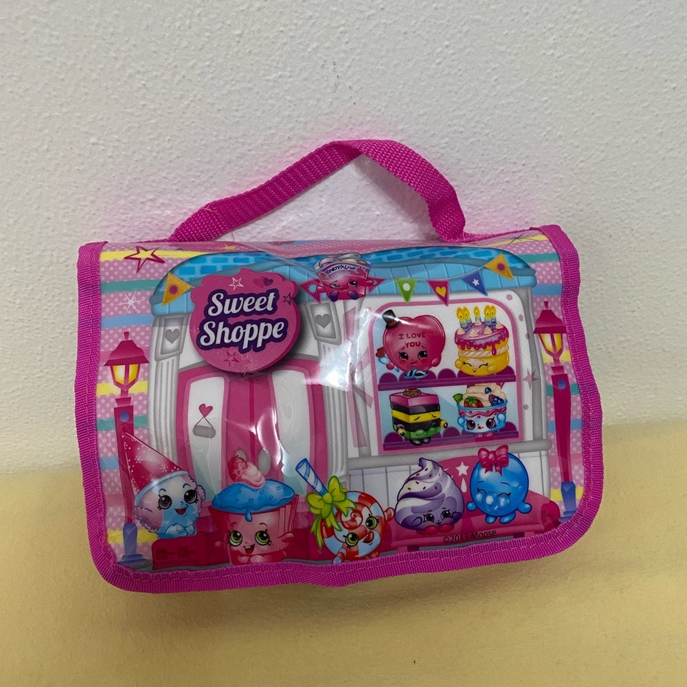 Shopkins toy